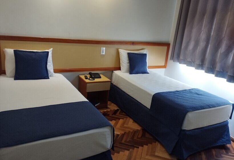 Четырехместный Номер Стандарт, Summit Inn Hotel Pouso Alegre
