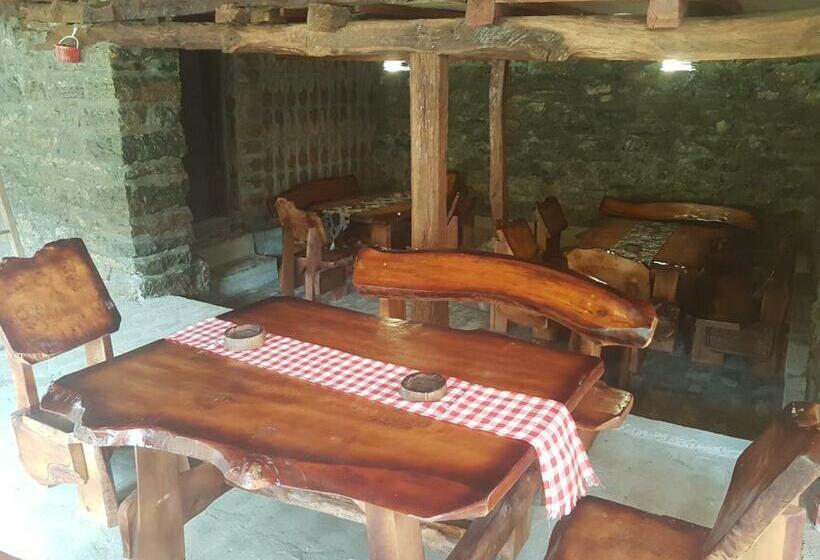 اتاق لوکس, Stara Planina Vila Vesela Kuca