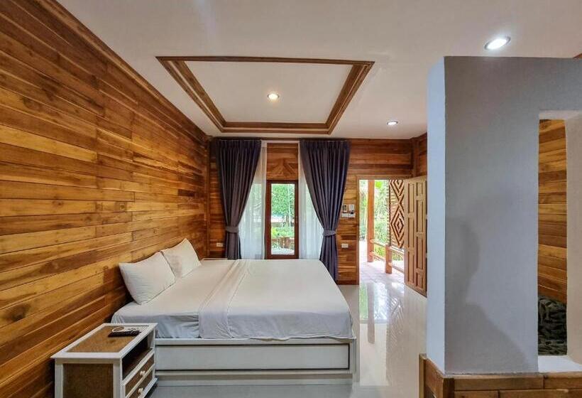 اتاق سوپریور, Phuvara Boutique Aonang