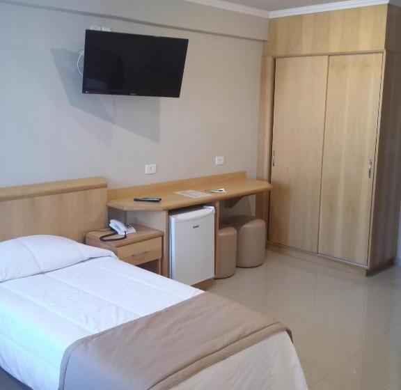 Quarto Estandar, Saionara
