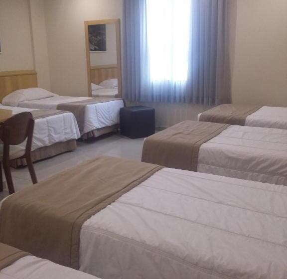 Quarto Familiar, Saionara