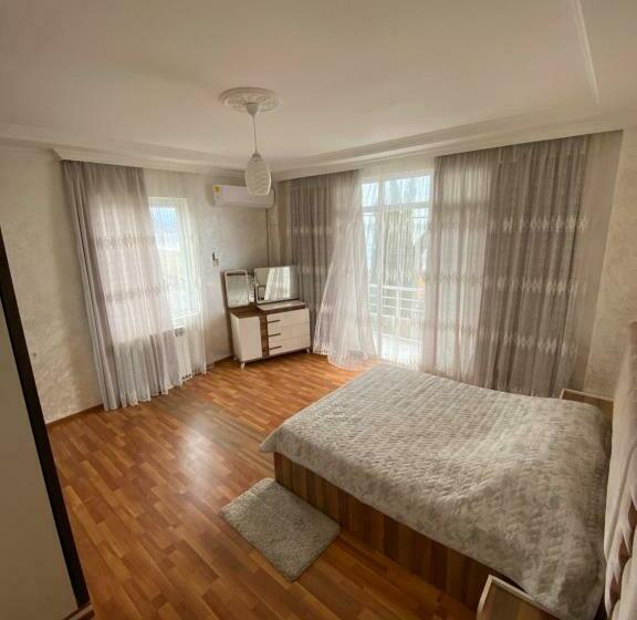اتاق خانوادگی با چشم‌انداز دریا, Sarpi Hotel Numa