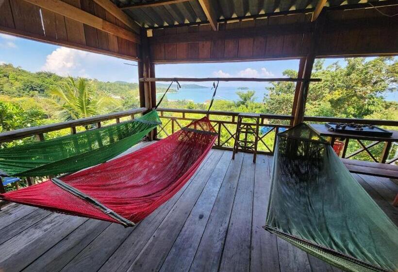 标准三人间共用浴室, Sweet View Guesthouse