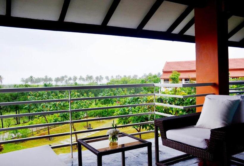 Президентский Люкс, Planet Hollywood Beach Resort Goa