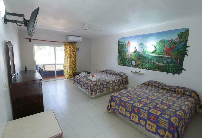 Chambre Quadruple Standard, Posada Real