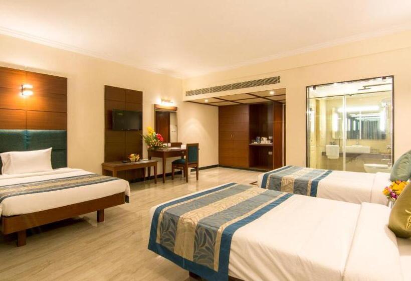 컴포트 트리플 룸, Shenbaga Hotel And Convention Centre