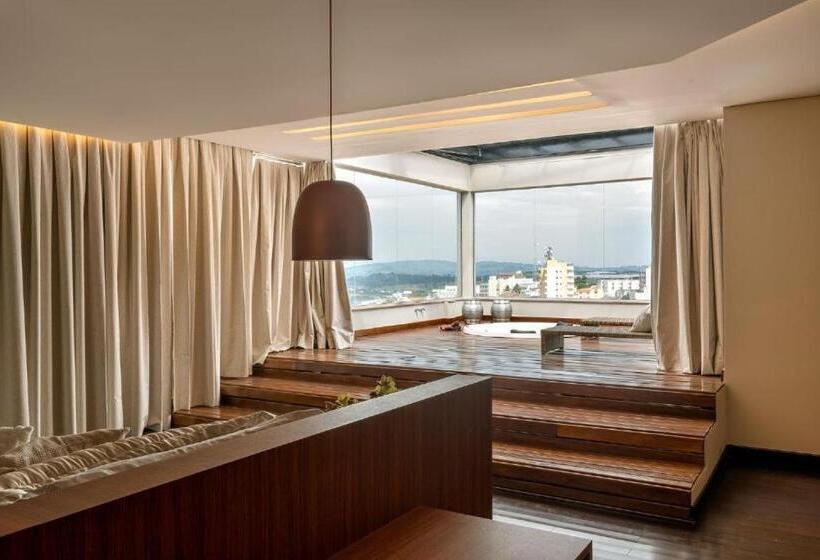 سوئیت پرزیدنت, Tryp By Wyndham Varginha Cafe Royal