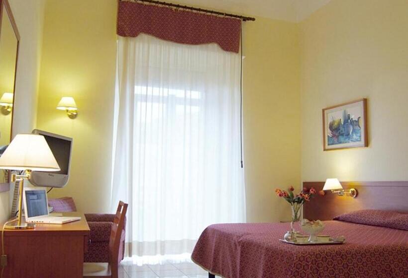 اتاق استاندارد, Adria