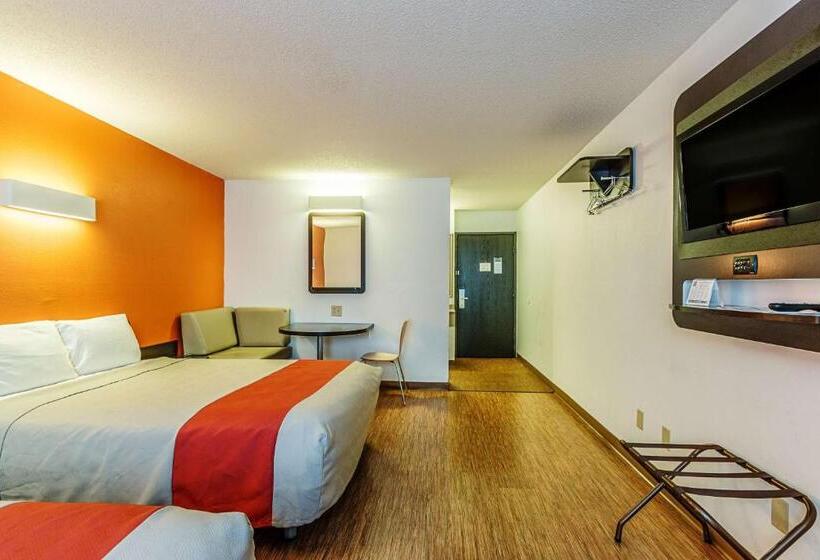 Номер Стандарт, Motel 6 Wisconsin Rapids, Wi