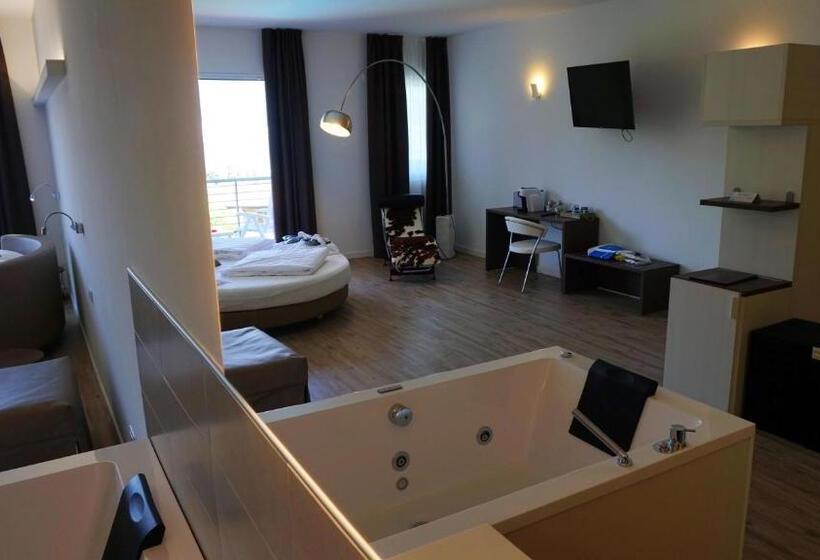 ハイドロマッサージバス付きジュニアスイート, Park Hotel Val Di Monte S