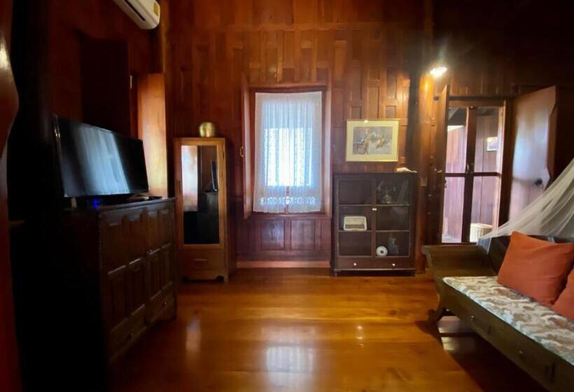 اتاق سوپریور, Ayutthaya Retreat