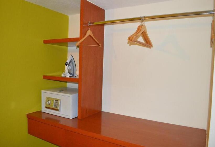 اتاق استاندارد با 2 تخت دوبل, Concierge Plaza La Villa