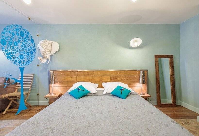 سوییت جونیور, La Suite