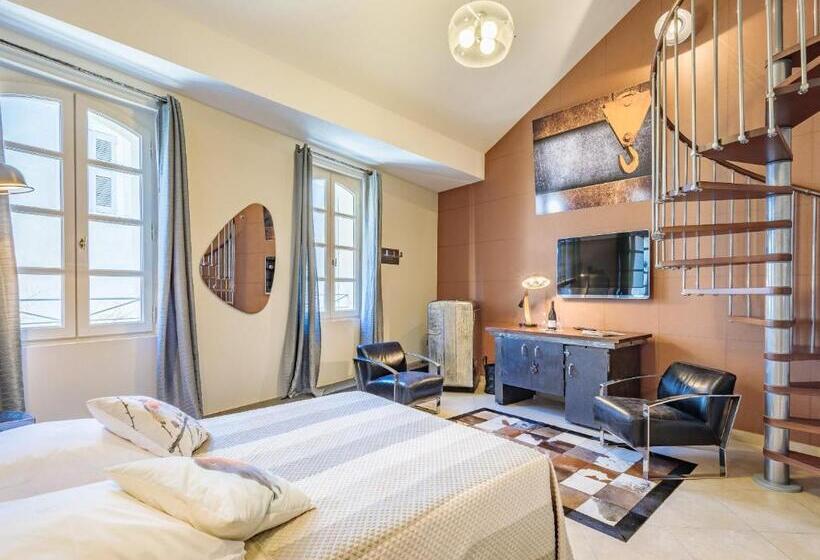 سوییت دوبلکس, La Suite