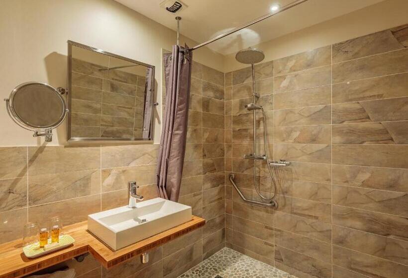 اتاق استاندارد, La Suite