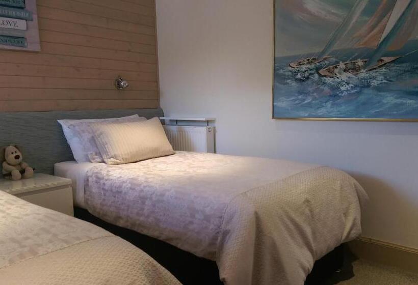 اتاق استاندارد با تخت بزرگ, Maple Cottage B&b