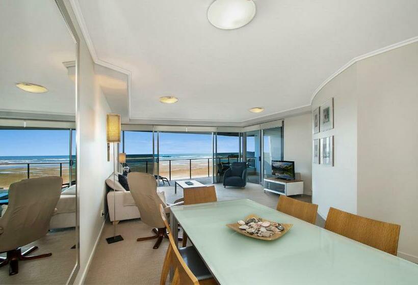 带2个卧室带海景的公寓, Waves Maroochy River