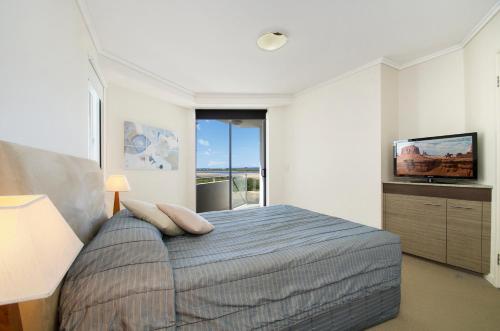Апартаменты 2 Спальни Вид на Море, Waves Maroochy River