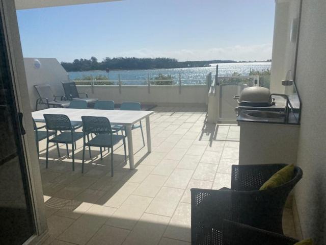 Апартаменты 1 Спальня Нижний Этаж, Waves Maroochy River