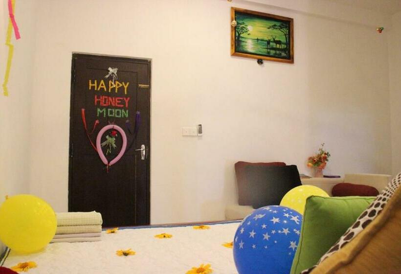 Номер Стандарт, Miheen Hotel & Resort   Anuradhapura
