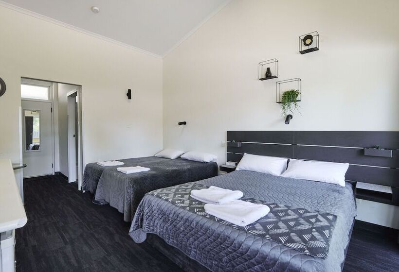 Семейный Номер, Blue Gums Hotel Motel