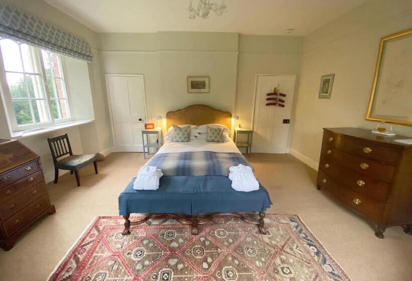 اتاق سوپریور با تخت بزرگ, Chillingham Manor