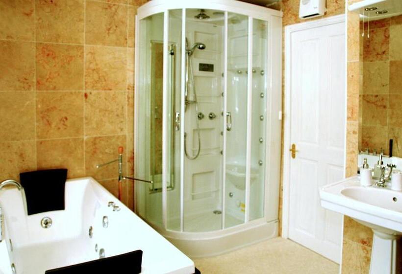 Номер Стандарт, Pant Teg B & B