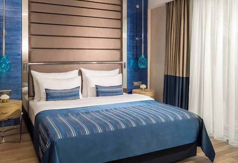 سوئیت جونیور با تخت بزرگ, Crowne Plaza Florya Istanbul, An Ihg