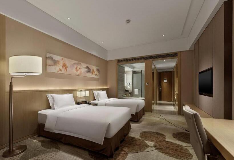 Номер Стандарт Вид на Реку, Crowne Plaza Fuzhou Riverside, An Ihg