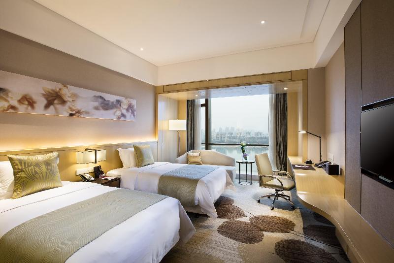 Номер Стандарт Вид на Реку, Crowne Plaza Fuzhou Riverside, An Ihg