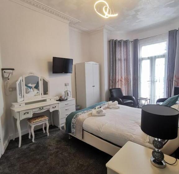 Номер Стандарт Вид на Море с Балконом, Cavendish House