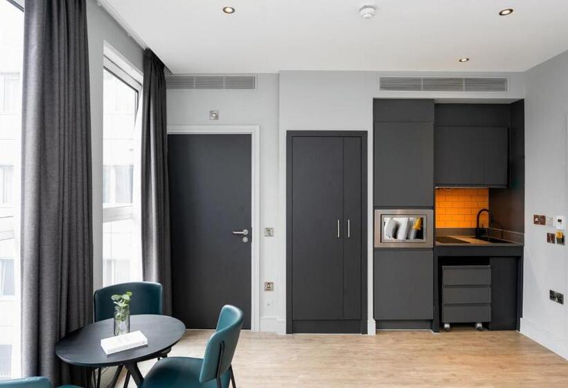 Студия Стандарт, Staycity Aparthotels London Greenwich High Road