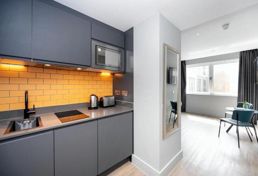 Студия Стандарт, Staycity Aparthotels London Greenwich High Road