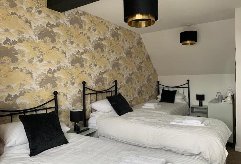 Семейный Номер, Waverley B & B