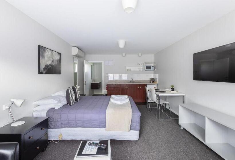 Студия Стандарт, Arrowtown Motel
