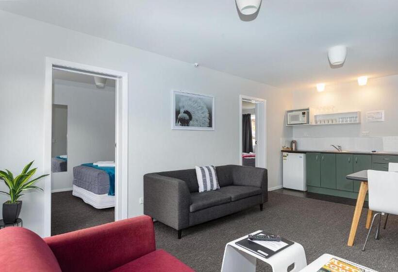 Семейные Апартаменты 3 Спальни, Arrowtown Motel