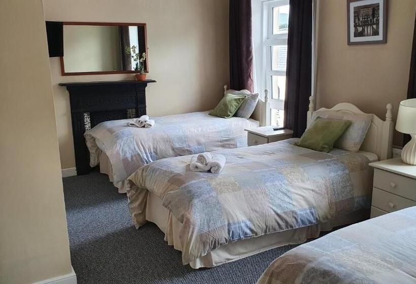 Номер Стандарт Трехместный, The Village Bed And Breakfast