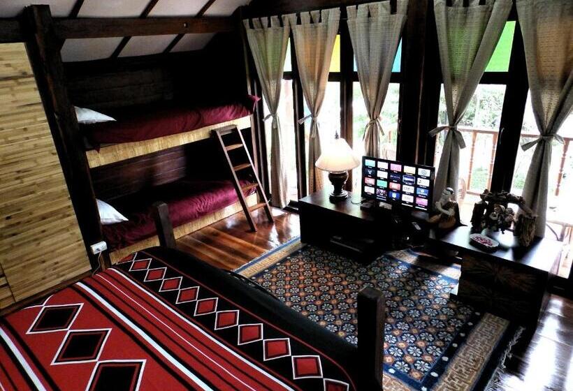 اتاق خانوادگی با چشم‌انداز باغ, Rice Barn And Rooms