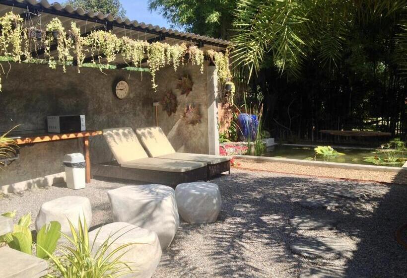 استودیو استاندارد با بالکن, Rice Barn And Rooms