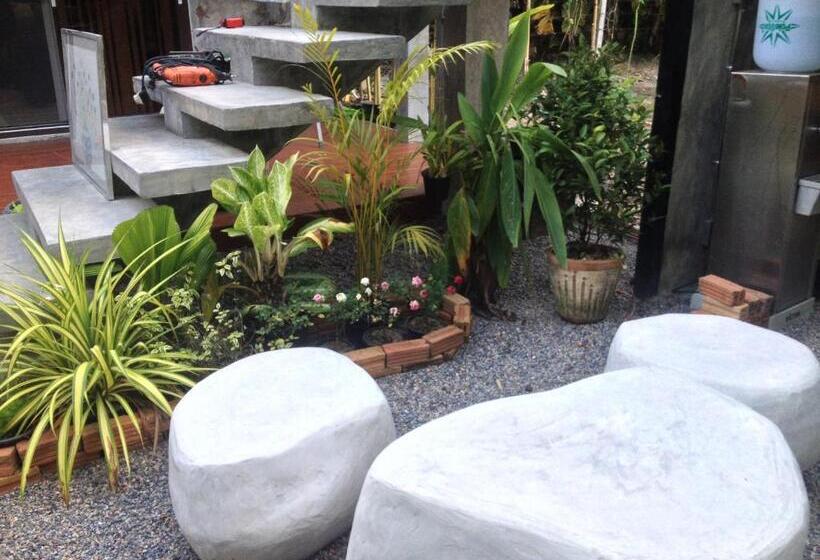 استودیو استاندارد با بالکن, Rice Barn And Rooms