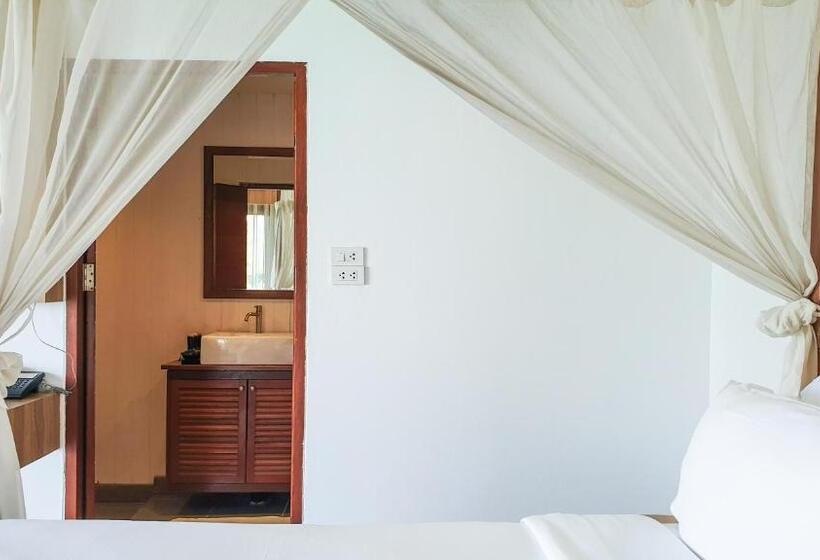 Standard Room with Hidromassage Sea View, The Cliff Lipe
