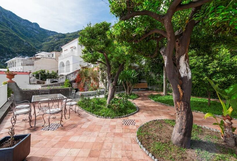 Люкс с Террасой, Villa Magia