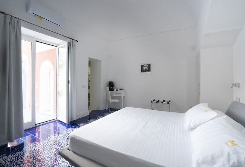 Апартаменты 1 Спальня Вид на Море, Villa Magia