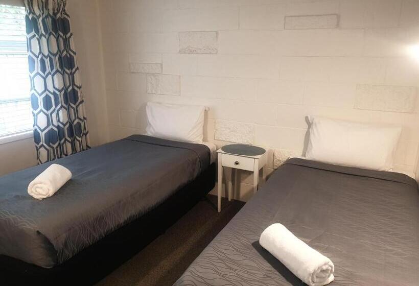 Апартаменты 1 Спальня, Little Haven Formerly 52 On Rifle Motel