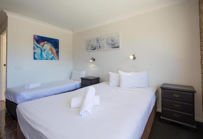 Номер Стандарт, Caboolture Motel