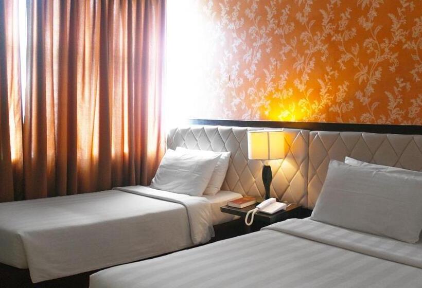 패밀리 룸, Manhattan Suites Inn