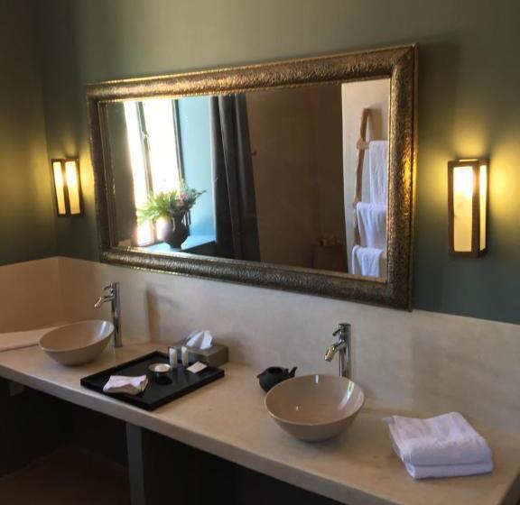 Номер Стандарт, The Capaldi Hotel, Restaurant & Spa