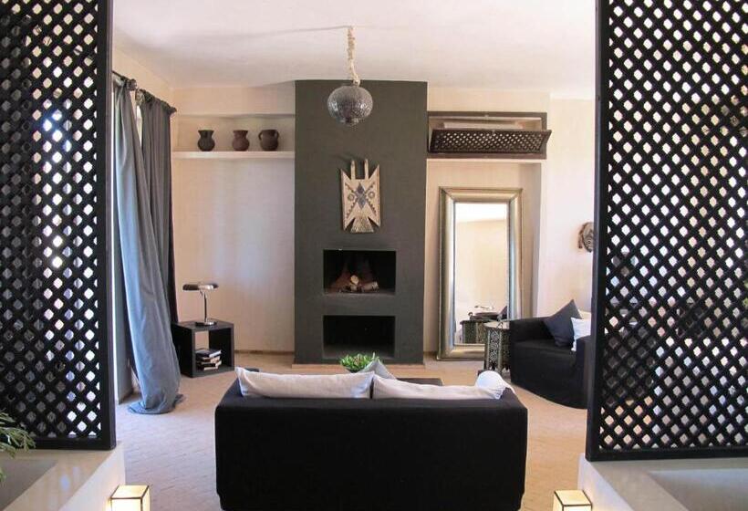 Люкс Повышенной Комфортности, The Capaldi Hotel, Restaurant & Spa
