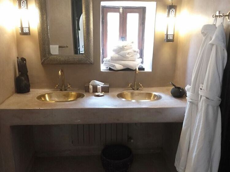 Номер Стандарт с Террасой, The Capaldi Hotel, Restaurant & Spa