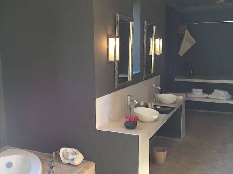Номер Стандарт, The Capaldi Hotel, Restaurant & Spa